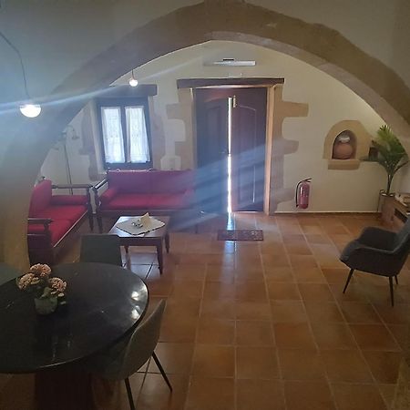 Astrátigos Aretaki Villas מראה חיצוני תמונה