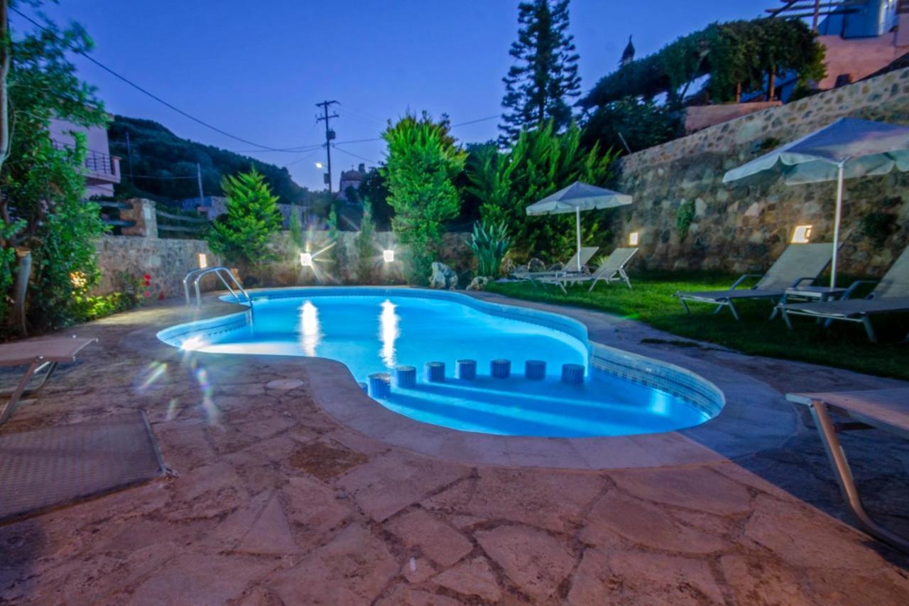 Astrátigos Aretaki Villas מראה חיצוני תמונה