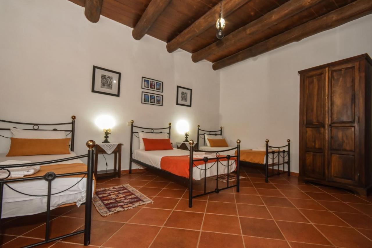 Astrátigos Aretaki Villas מראה חיצוני תמונה