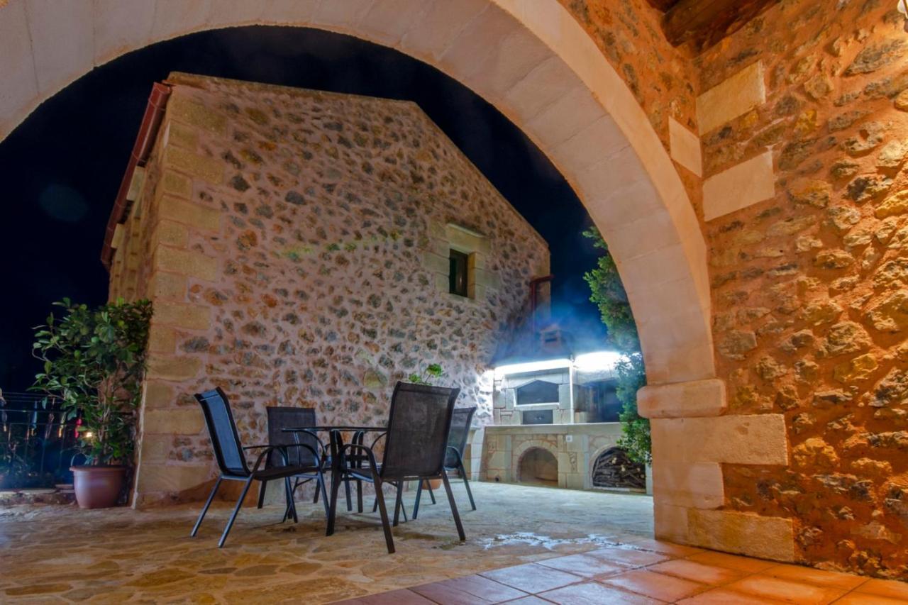 Astrátigos Aretaki Villas מראה חיצוני תמונה