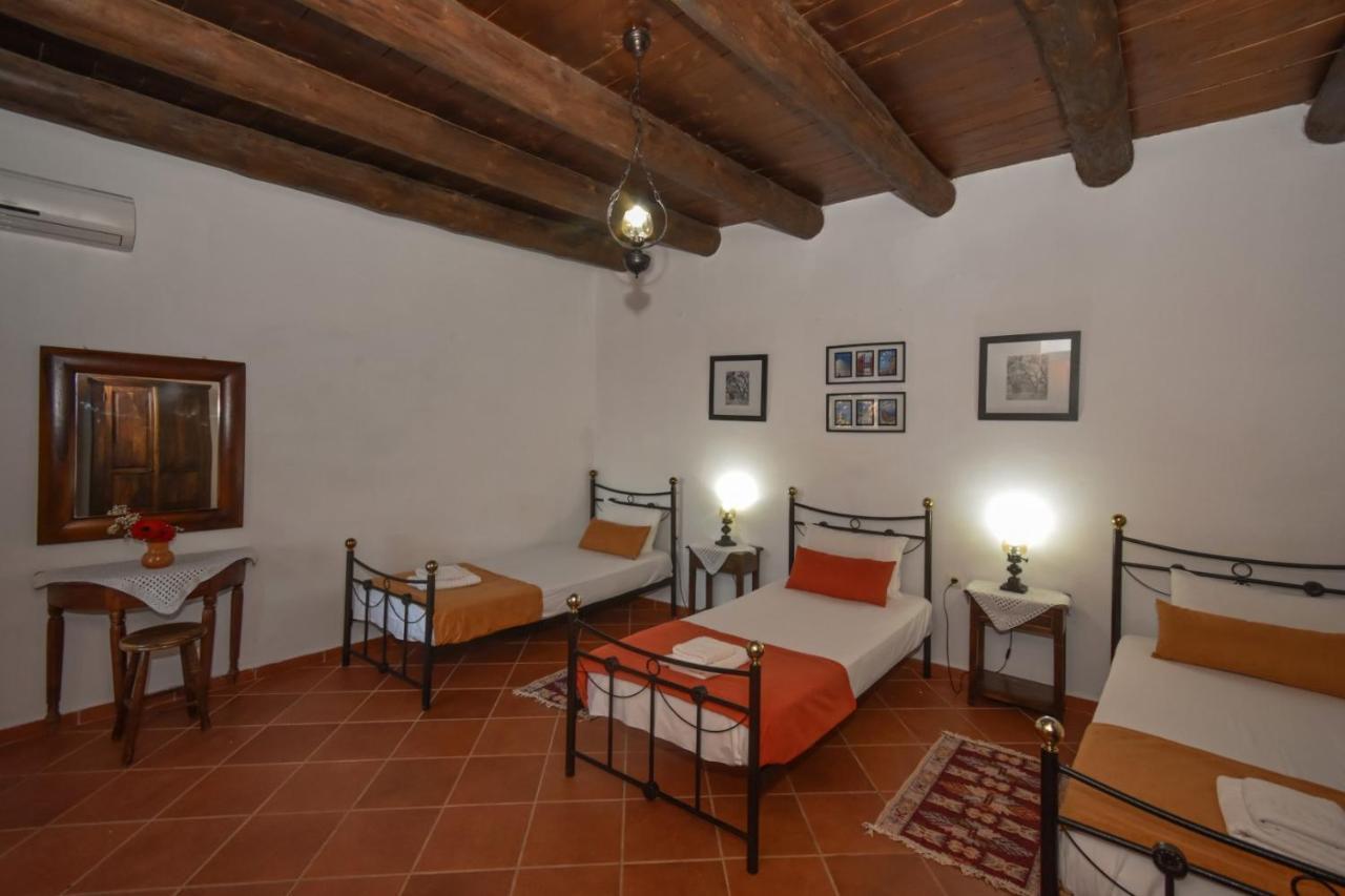Astrátigos Aretaki Villas מראה חיצוני תמונה