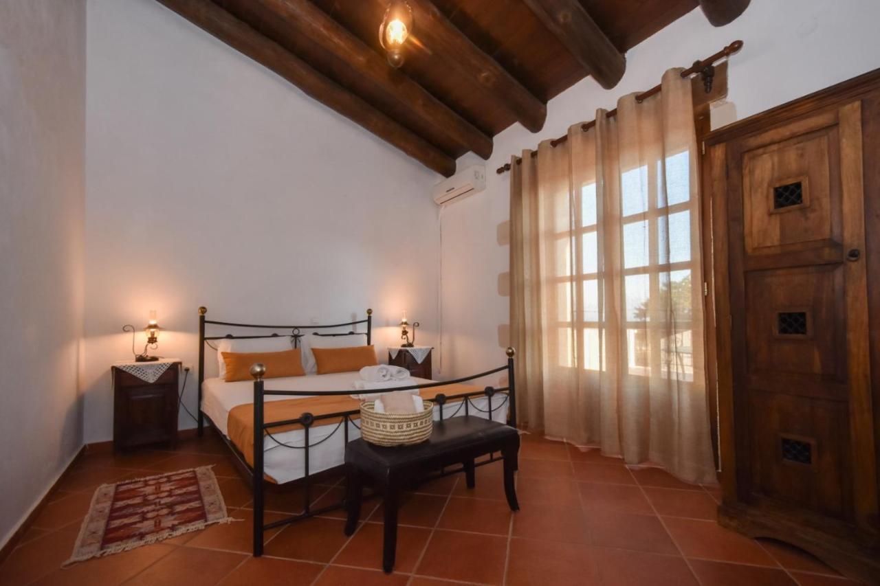 Astrátigos Aretaki Villas מראה חיצוני תמונה