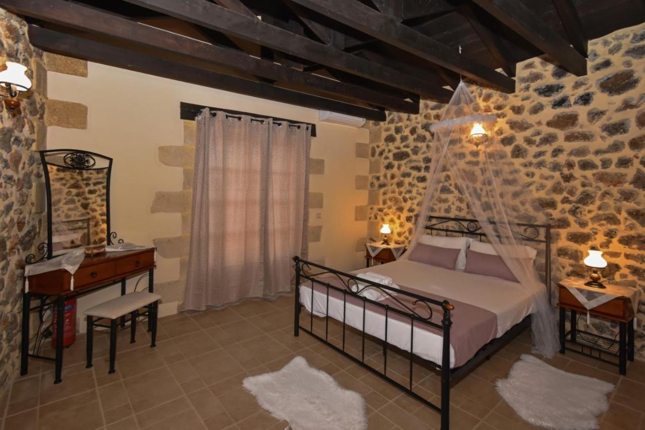 Astrátigos Aretaki Villas מראה חיצוני תמונה