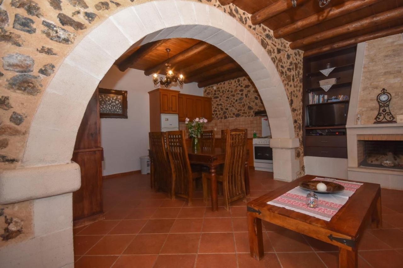 Astrátigos Aretaki Villas מראה חיצוני תמונה