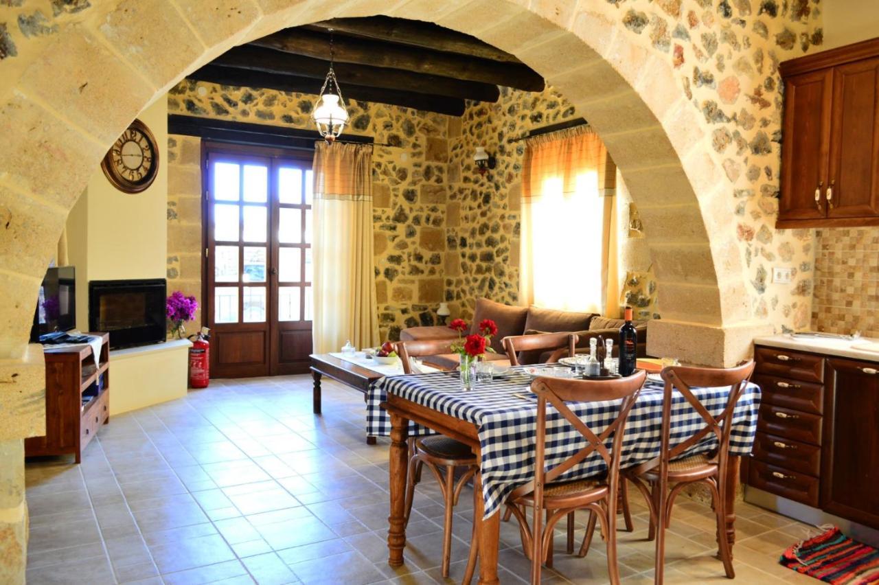 Astrátigos Aretaki Villas מראה חיצוני תמונה