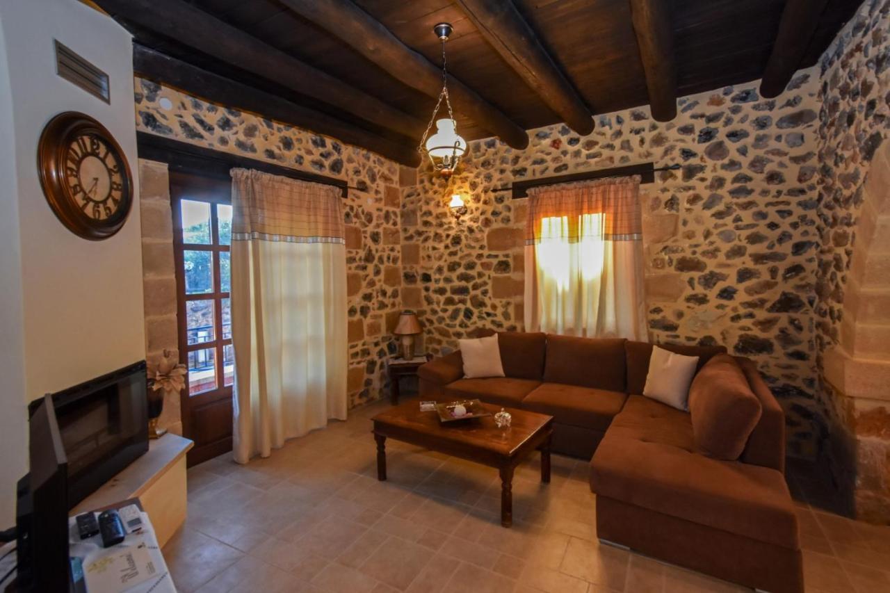 Astrátigos Aretaki Villas מראה חיצוני תמונה