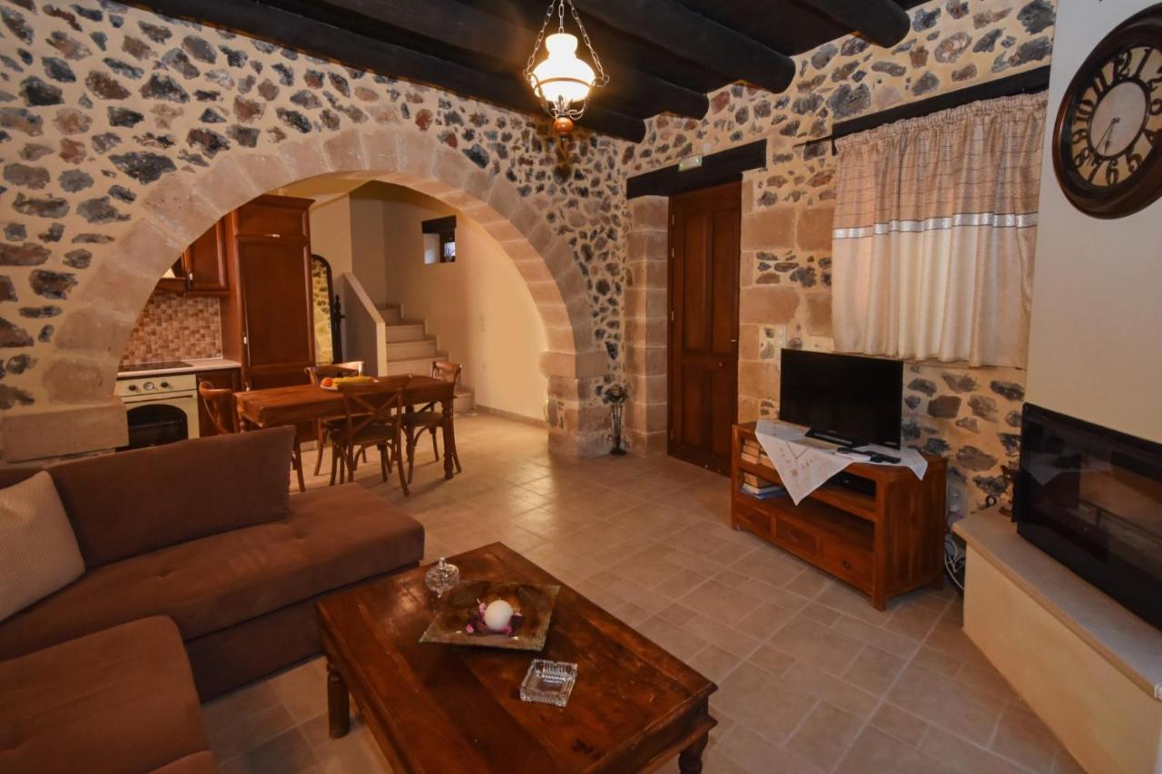 Astrátigos Aretaki Villas מראה חיצוני תמונה